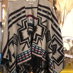 Shawl/poncho